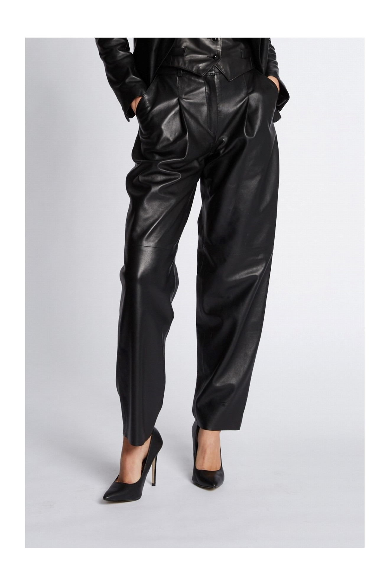 pantalon-carotte-260ksy-1.jpg