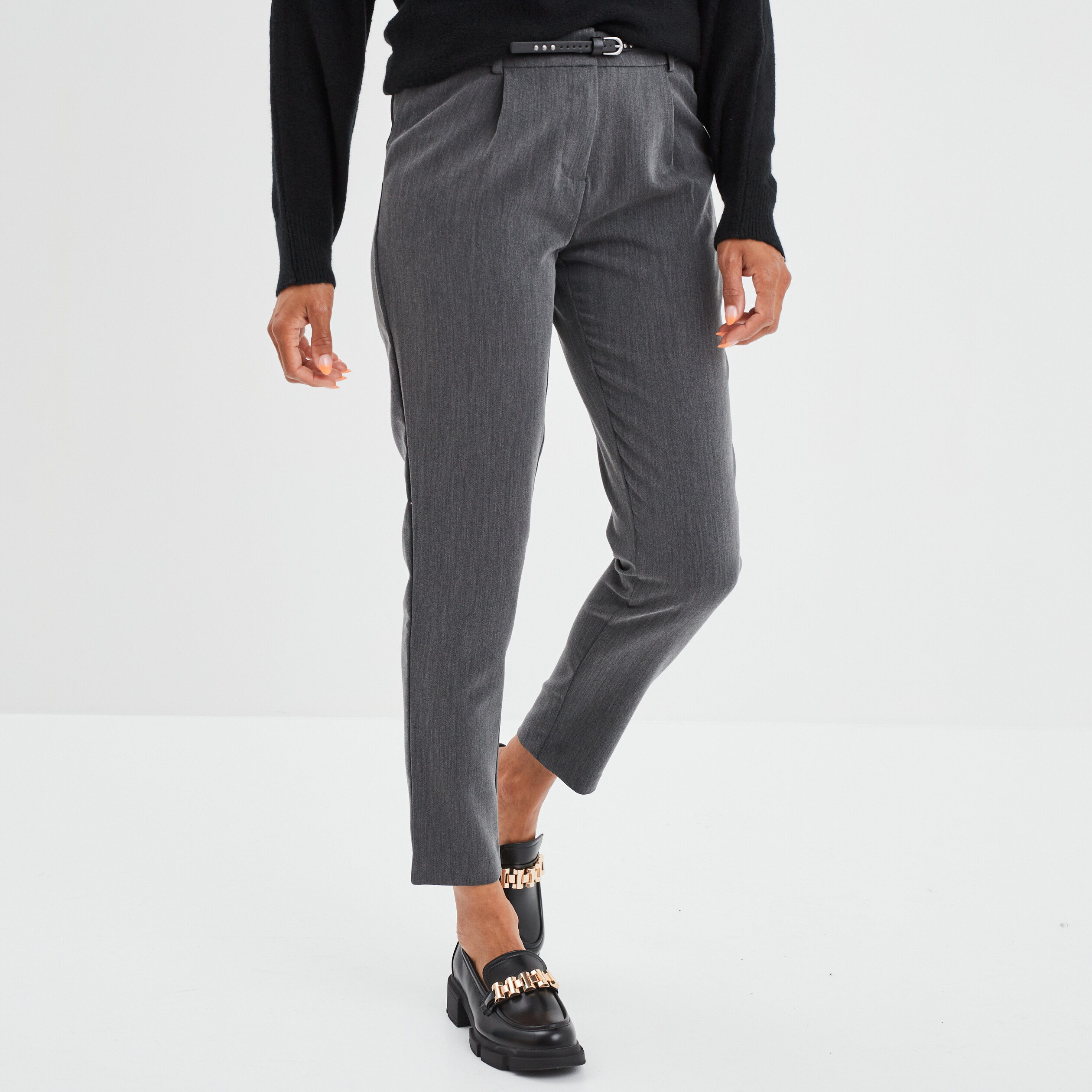 pantalon-carotte-820pgs-1.jpg